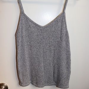 Women’s gray tank top